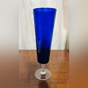 Elegant Vintage Cobalt Blue Swirl Glass Footed Vase
